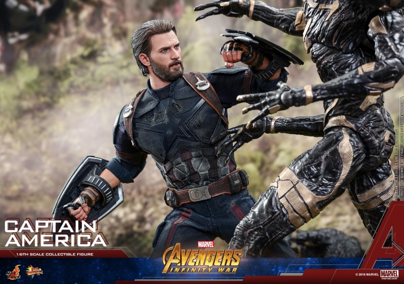 Hot Toys - AIW - Captain America collectible figure_PR7.jpg