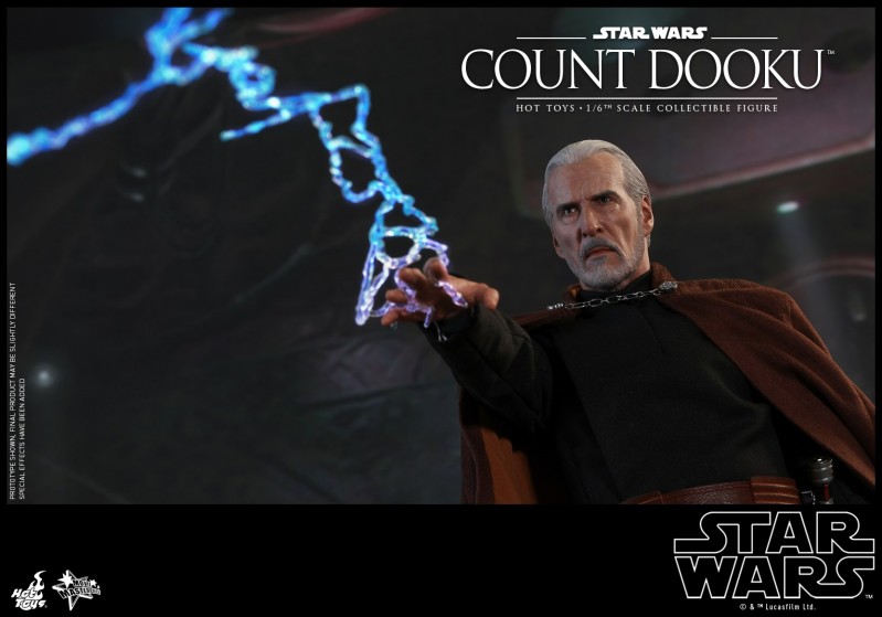 Hot Toys - Star Wars Episode II Attack of the Clones - Count Dooku Collectible .jpg Hot Toys - Star Wars Episode II Attack of the Clones - Count Dooku Collectible .jpg