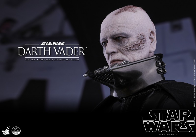 Hot Toys - Star Wars - 1-4 Darth Vader collectible figure_PR25.jpg