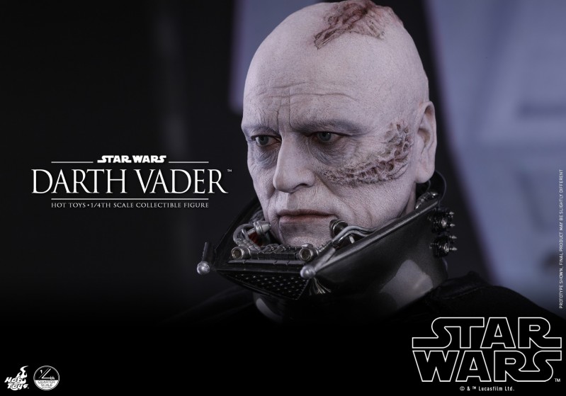 Hot Toys - Star Wars - 1-4 Darth Vader collectible figure_PR26.jpg
