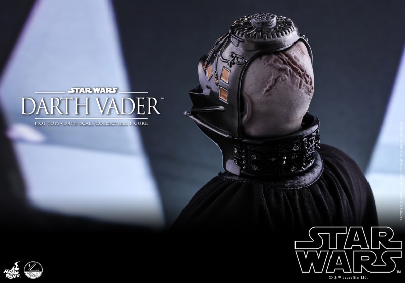 Hot Toys - Star Wars - 1-4 Darth Vader collectible figure_PR27.jpg