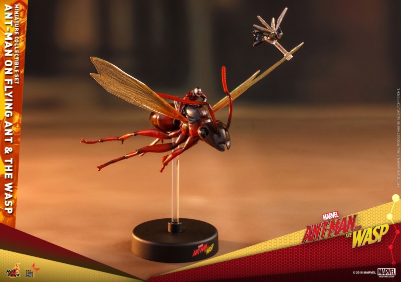 Hot-Toys-Ant-Man-2-Ant-Man-on-Flying-Ant-the-Wasp-miniature-collectible-set_PR2.jpg