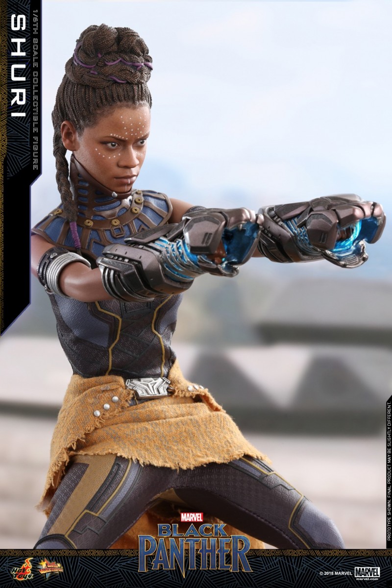Hot Toys - Black Panther - Shuri collectible figure_PR14.jpg