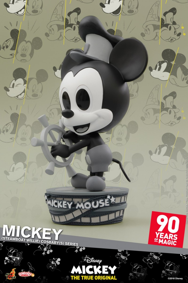 Mickey-Steamboat-Willie_V_01.jpg Mickey-Steamboat-Willie_V_01.jpg