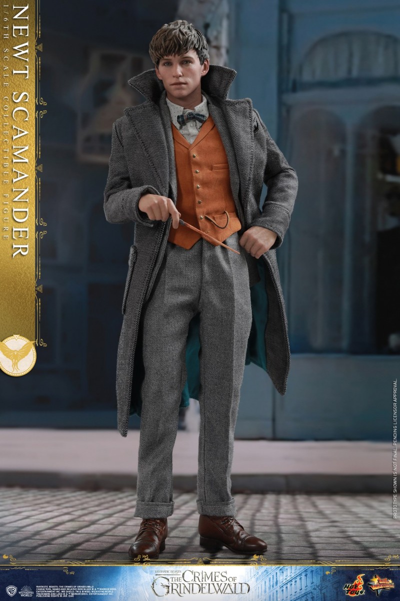 Hot Toys - Fantastic Beasts 2 - Newt Scamander Collectible Figure_PR5.jpg