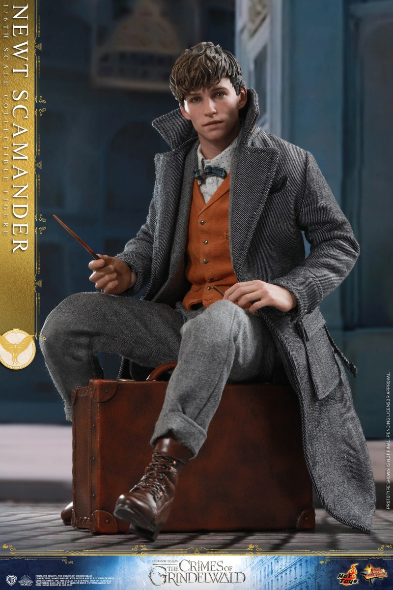 Hot Toys - Fantastic Beasts 2 - Newt Scamander Collectible Figure_PR9.jpg