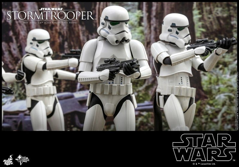 Hot Toys - Star Wars - Stormtrooper Collectible Figure_PR13.jpg