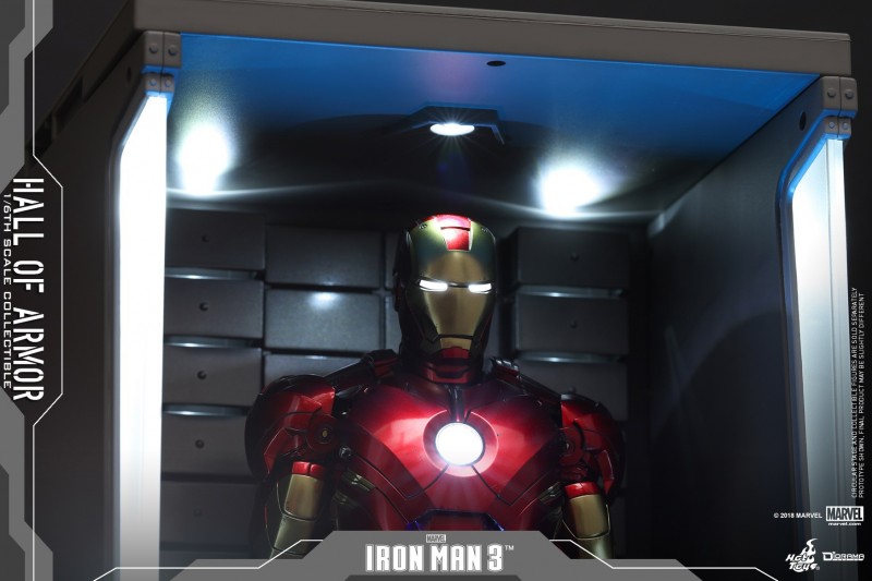 Hot Toys - Iron Man 3 - Hall of Armor_PR6.jpg