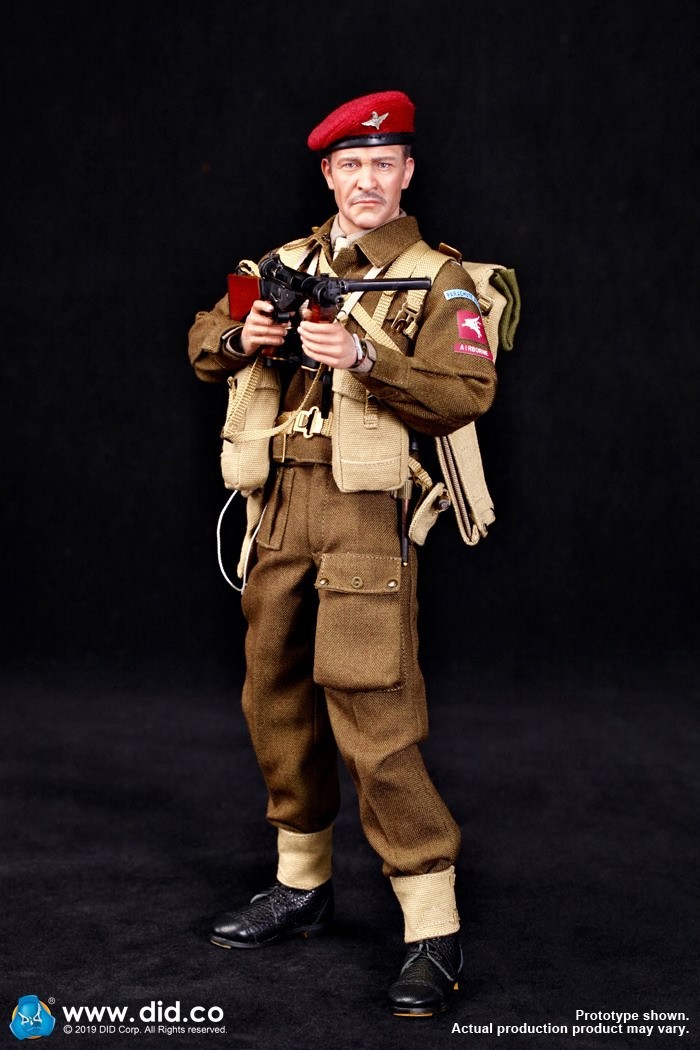 DID K80135 WWII British Airborne Red Devil Commander Roy 5.jpg