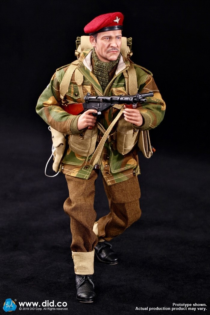 DID K80135 WWII British Airborne Red Devil Commander Roy 19.jpg