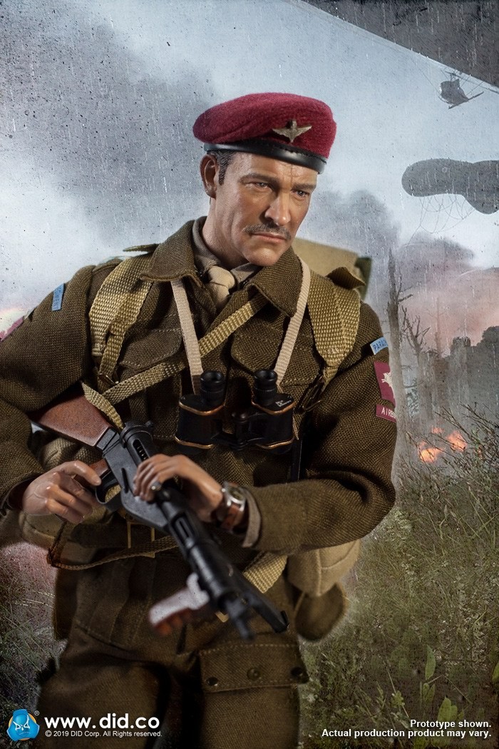 DID K80135 WWII British Airborne Red Devil Commander Roy 30.jpg