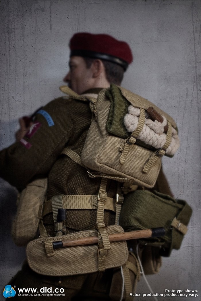 DID K80135 WWII British Airborne Red Devil Commander Roy 34.jpg