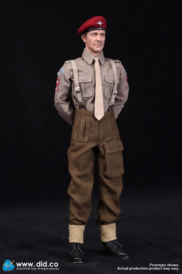 DID K80135 WWII British Airborne Red Devil Commander Roy 67.jpg