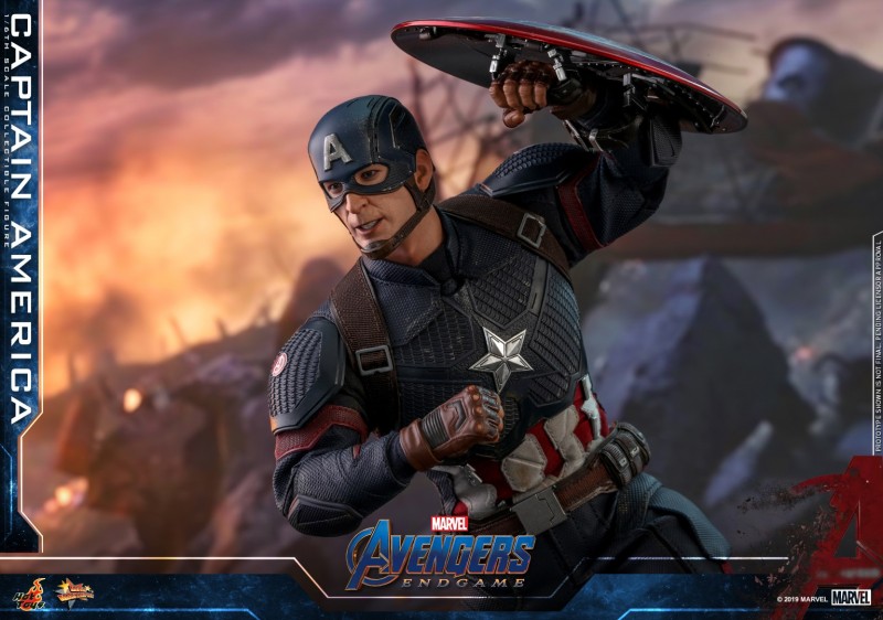 Hot Toys - Avengers 4 - Captain America collectible figure_PR18.jpg