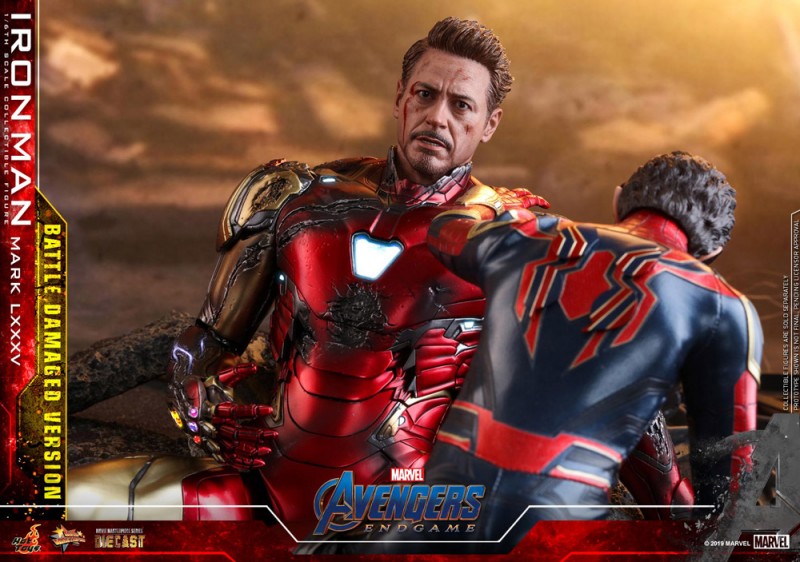 Hot-Toys-A4-Iron-Man-Mark-LXXXV-Battle-Damaged-collectible-figure_PR19-1.jpg