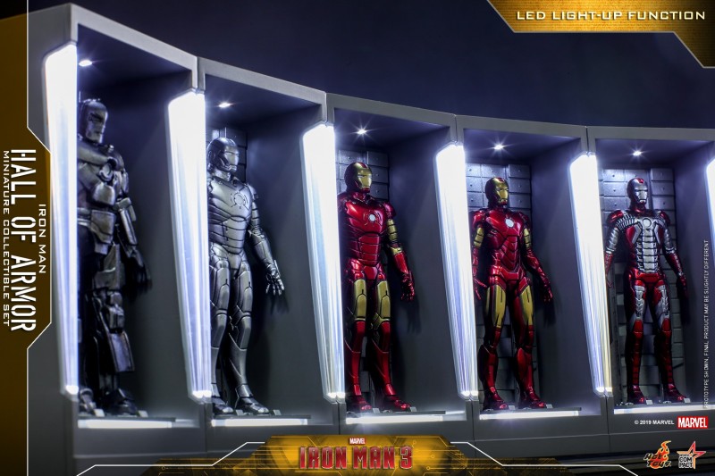 Hot Toys - Iron Man 3 - Iron Man Hall of Armor Miniature Collectible Set - PR5.jpg