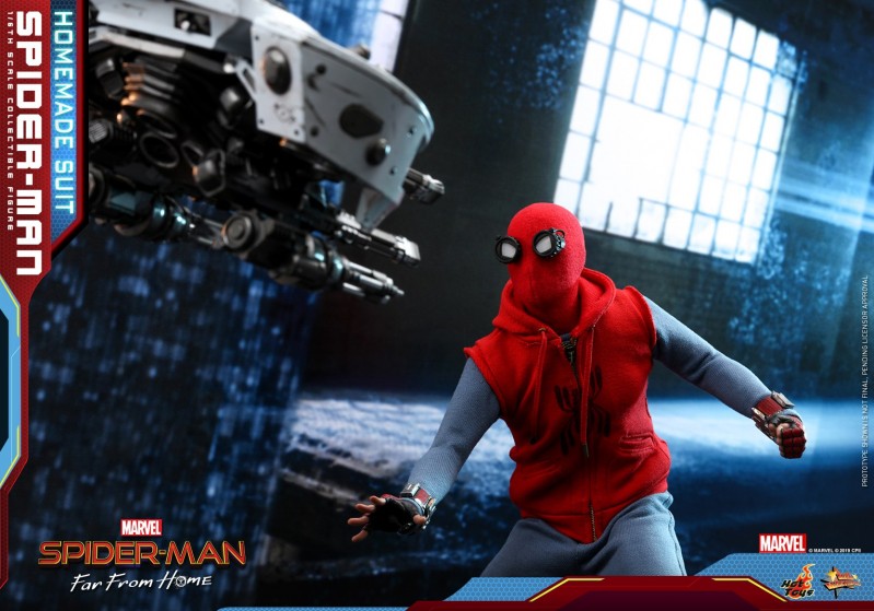 Hot Toys - Spider-man Far From Home - Spider-man (Homemade Suit)_PR14.jpg