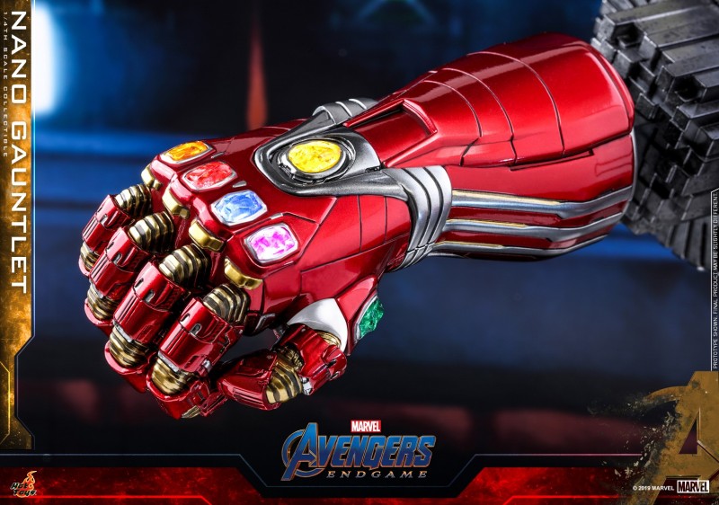 Hot Toys - A4 - Nano Gauntlet collectible_PR10.jpg