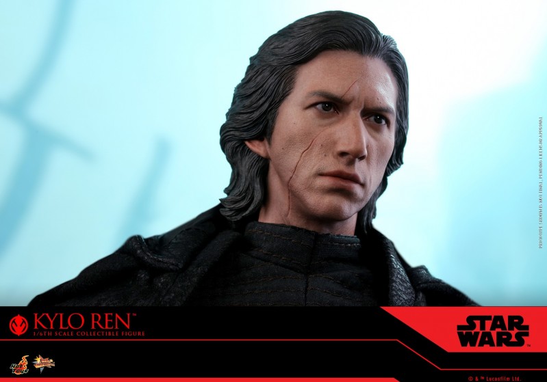 Hot Toys - SW9 - Kylo Ren_PR2.jpg