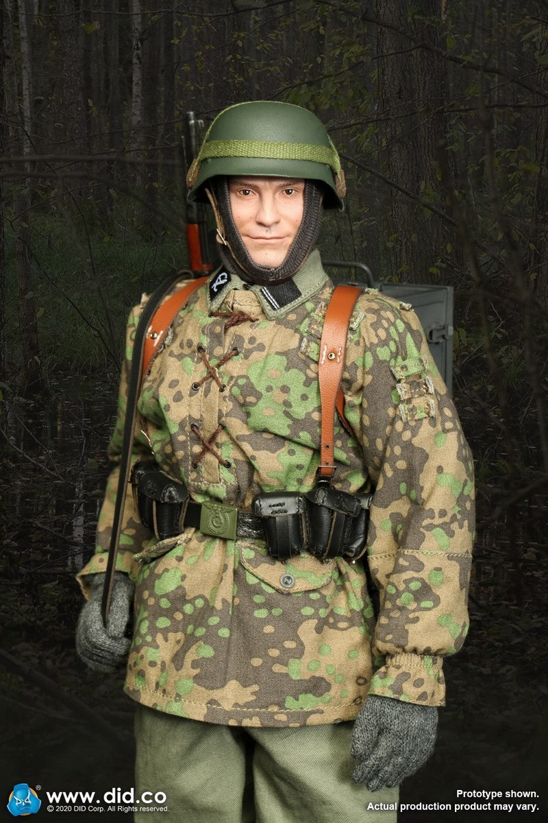 DID 20th Waffen Grenadier Division SS 1st Estonian Radio Operator Dennis 20.jpg DID 20th Waffen Grenadier Division SS 1st Estonian Radio Operator Dennis 20.jpg