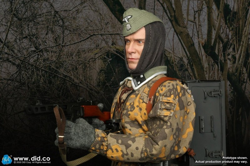 DID-d80143-20th-Waffen-Grenadier-Division-SS-1st-Estonian-Radio-Operator-Matthias-10.jpg DID-d80143-20th-Waffen-Grenadier-Division-SS-1st-Estonian-Radio-Operator-Matthias-10.jpg