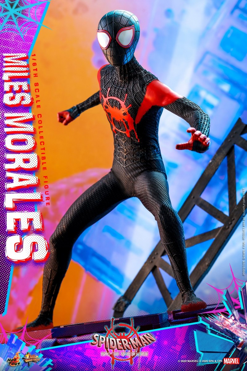 Hot Toys - Spider-Man into the Spider Verse - Miles Morales collectible figure_PR17.jpg