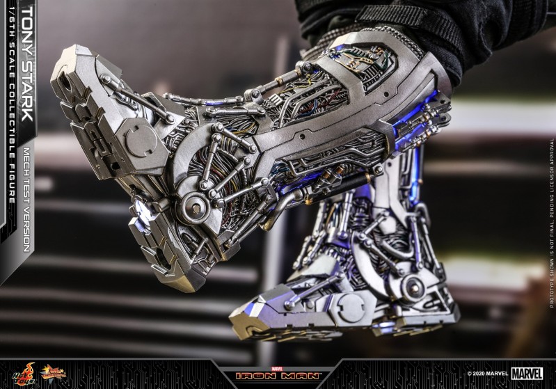 Hot Toys - IM - Tony Stark (Mech Test Version) collectible figure_PR10.jpg