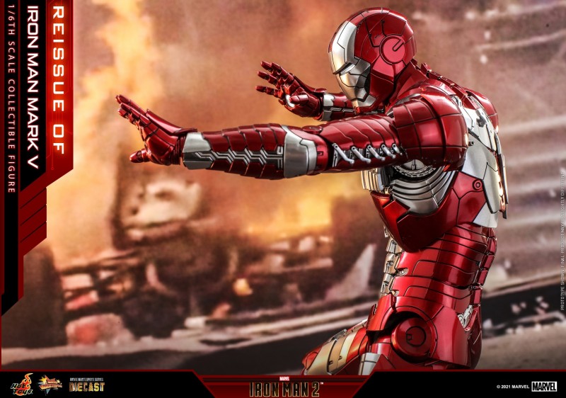 Hot Toys - IM2 - Iron Man Mark V collectible figure_PR8.jpg