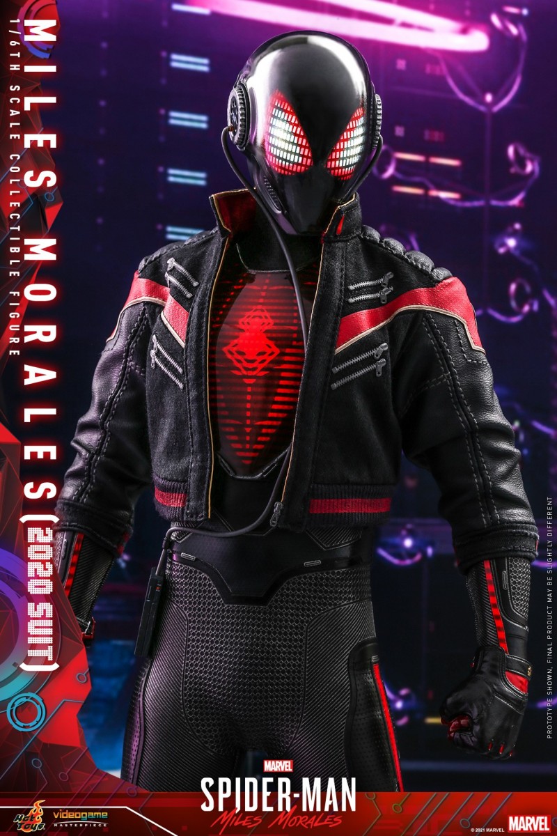 Hot Toys - SMMM - Miles Morales (2020 Suit) collectible_PR11.jpg