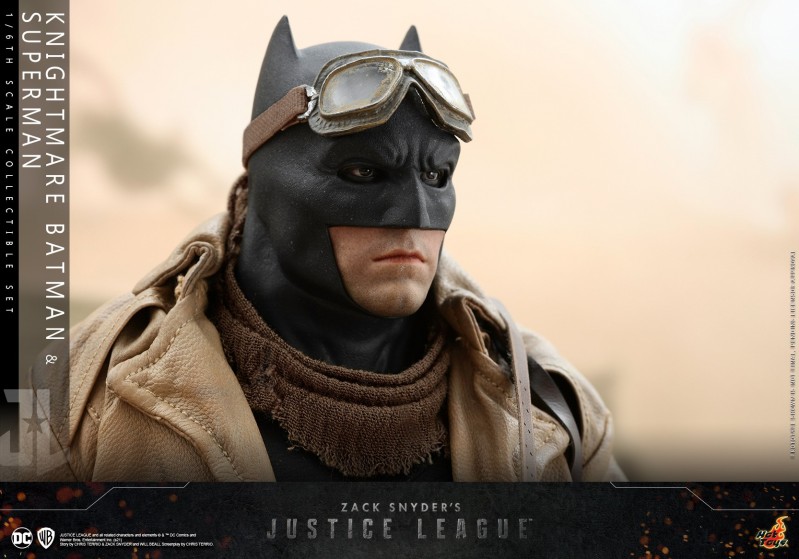 Hot Toys - Zack Snyder Justice League - Knightmare Batman and Superman Collectib.jpg