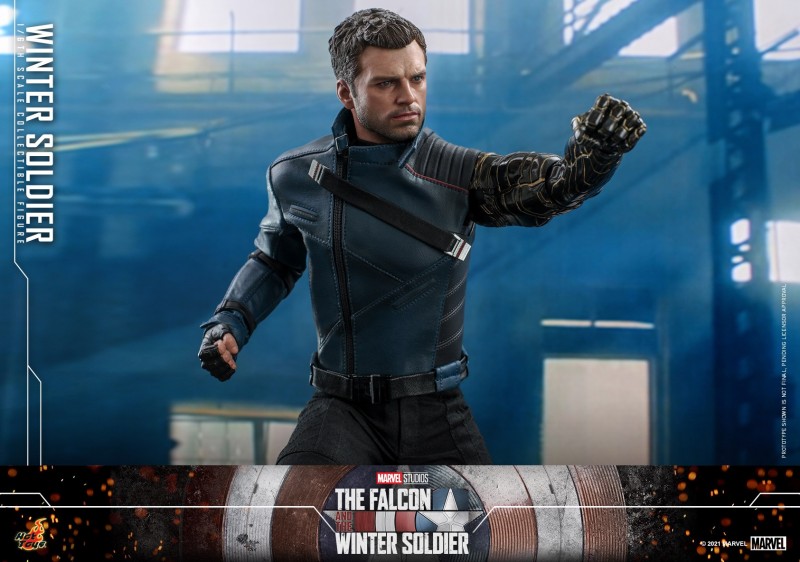 Hot Toys - Falcon and Winter Soldier - Winter Soldier collectible figure_PR14.jpg