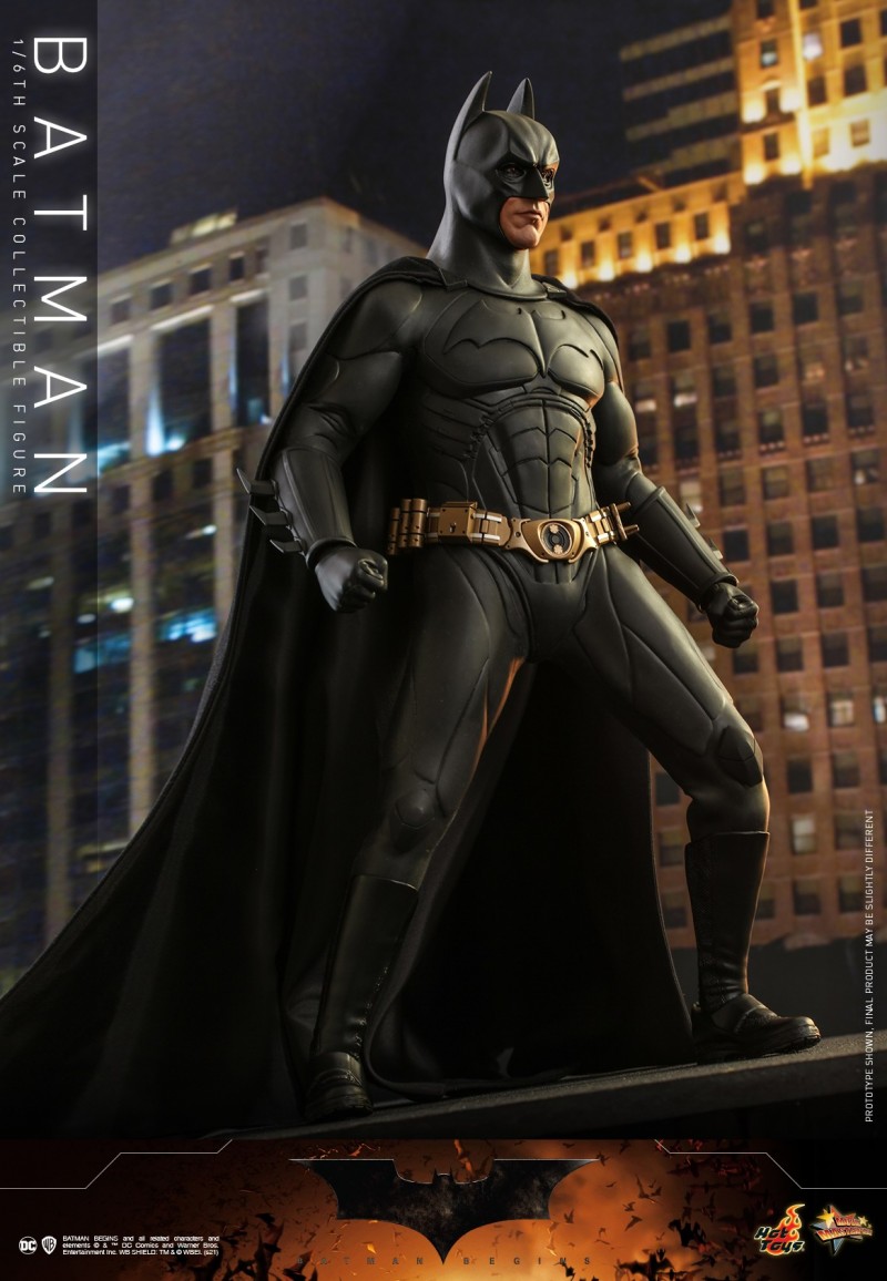 Hot Toys - Batman Begins - Batman collectible figure_PR1.jpg