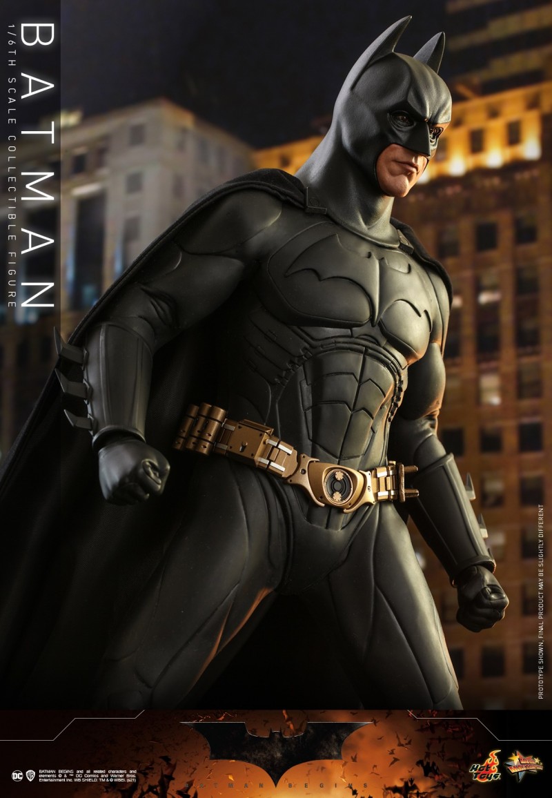 Hot Toys - Batman Begins - Batman collectible figure_PR6.jpg