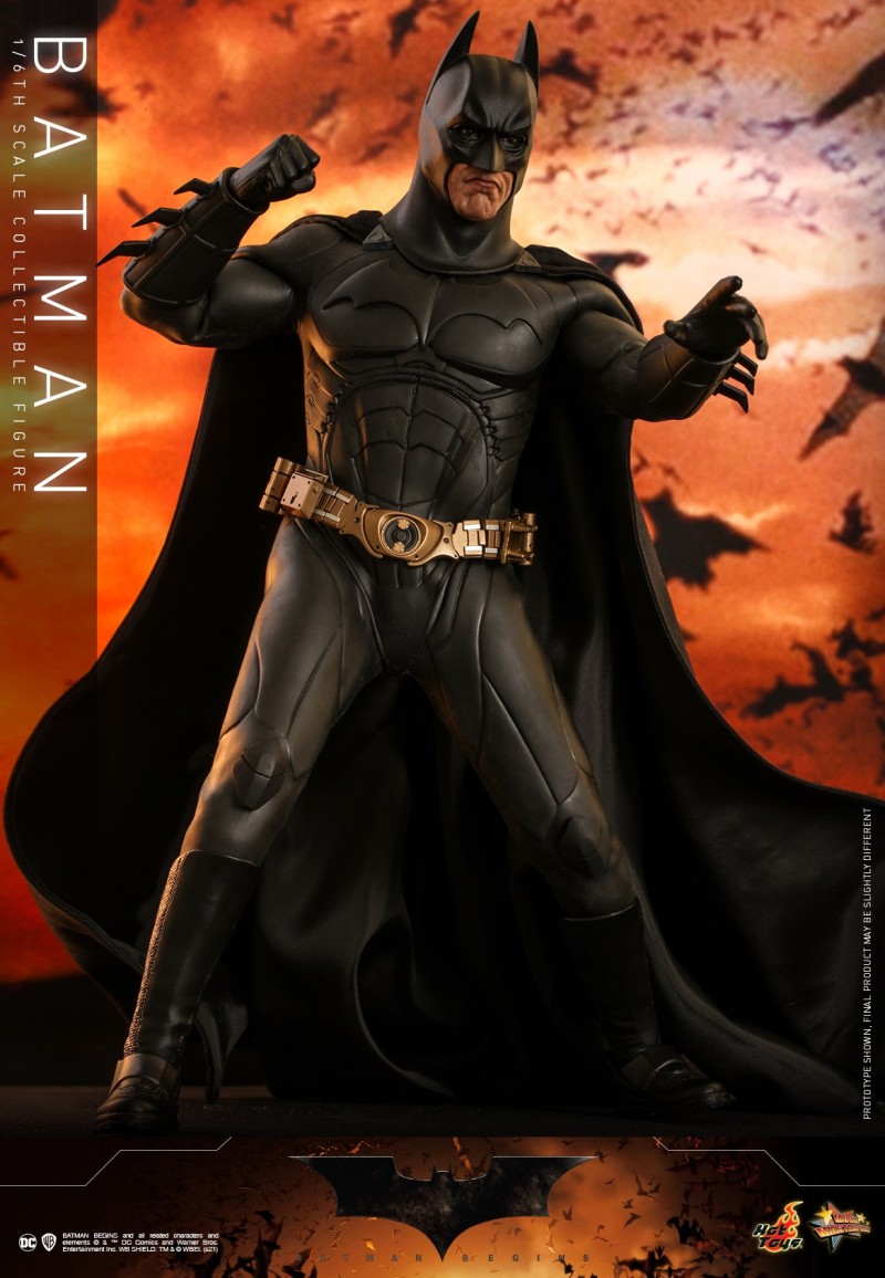 Hot Toys - Batman Begins - Batman collectible figure_PR8.jpg