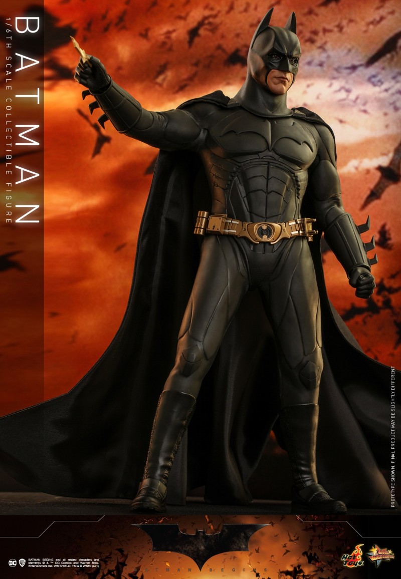 Hot Toys - Batman Begins - Batman collectible figure_PR9.jpg