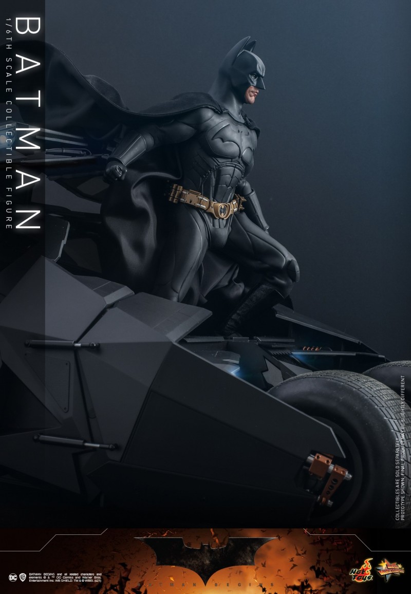 Hot Toys - Batman Begins - Batman collectible figure_PR11.jpg