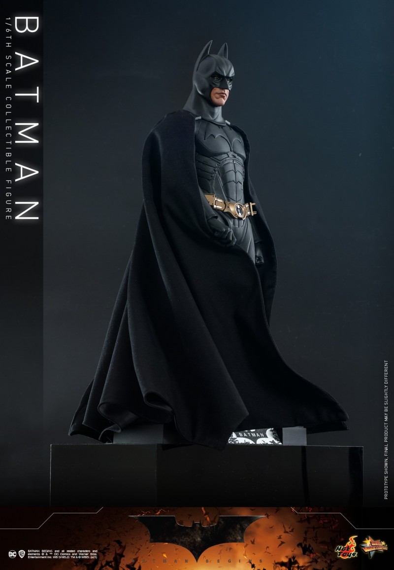 Hot Toys - Batman Begins - Batman collectible figure_PR12.jpg