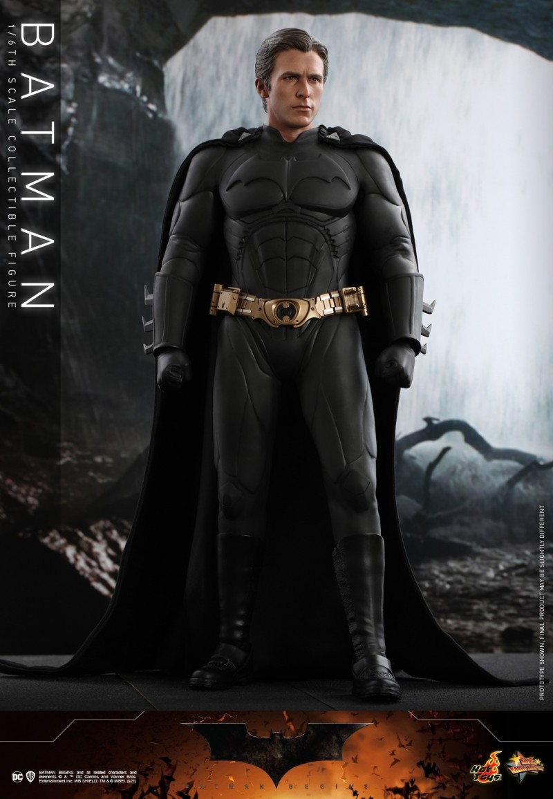Hot Toys - Batman Begins - Batman collectible figure_PR13.jpg