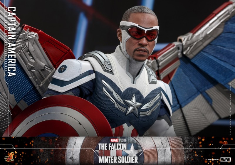 Hot Toys - Falcon and Winter Soldier - Captain America collectible figure_PR11.jpg