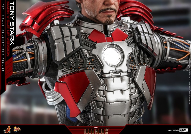 Hot Toys - IM2 - Tony Stark (Mark V Suit Up Version) collectible figure_PR14.jpg