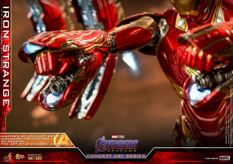 Hot Toys - A4 - Iron Strange collectible figure_PR16.jpg