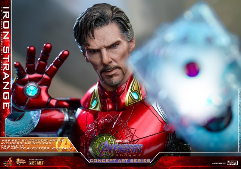 Hot Toys - A4 - Iron Strange collectible figure_PR15.jpg