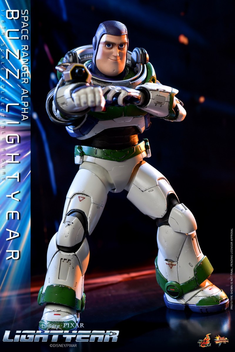 Hot Toys - LY - Buzz Lightyear collectible figure_PR3.jpg