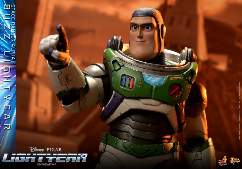 Hot Toys - LY - Buzz Lightyear collectible figure_PR7.jpg