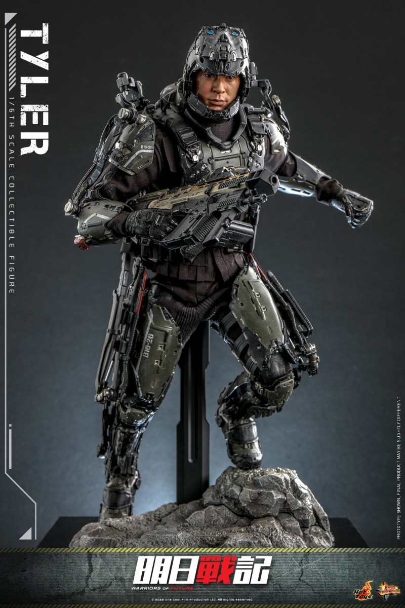 Hot Toys - Warriors of Future - Tyler collectible figure_PR1.jpg