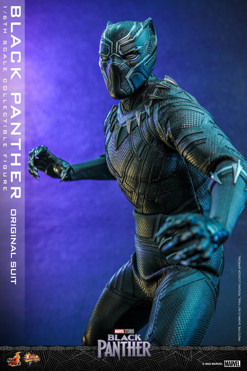 Hot Toys - BP - Black Panther (Original Suit) collectible figure_PR6.jpg Hot Toys - BP - Black Panther (Original Suit) collectible figure_PR6.jpg
