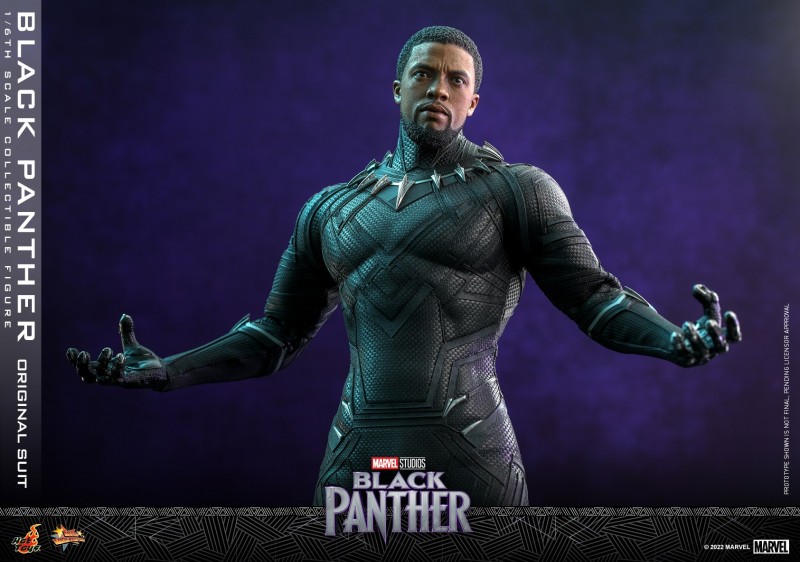 Hot Toys - BP - Black Panther (Original Suit) collectible figure_PR12.jpg Hot Toys - BP - Black Panther (Original Suit) collectible figure_PR12.jpg