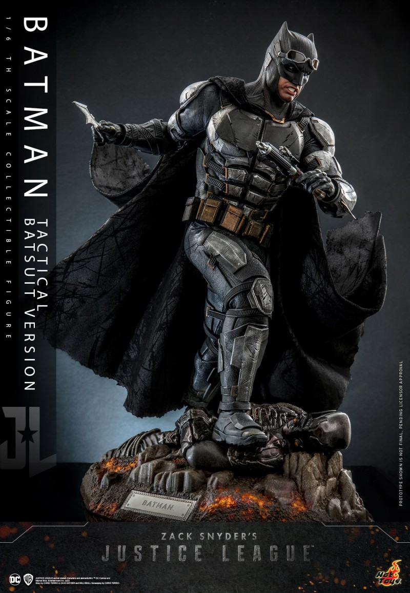 Hot Toys - ZSJL - Batman (Tactical Batsuit) collectible figure_PR2.jpg
