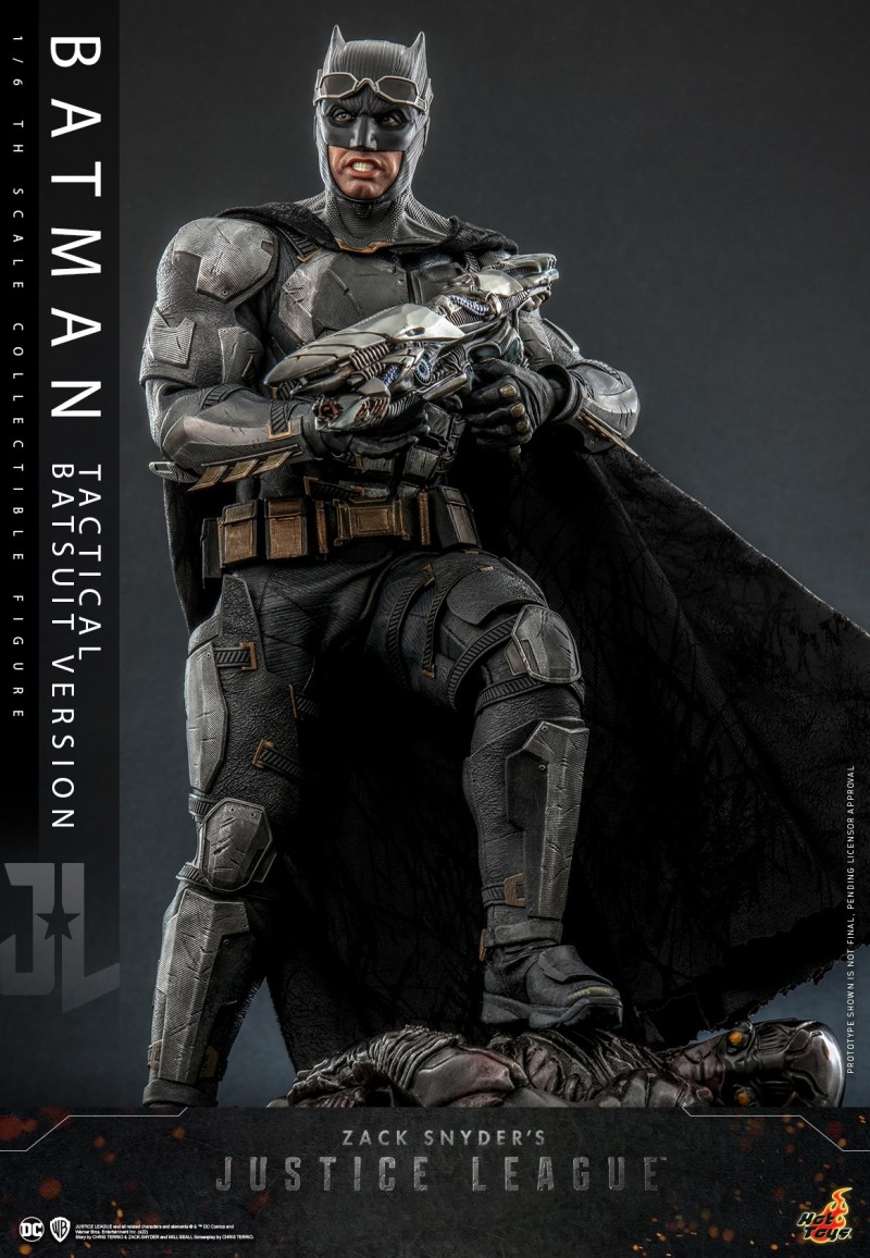 Hot Toys - ZSJL - Batman (Tactical Batsuit) collectible figure_PR4.jpg