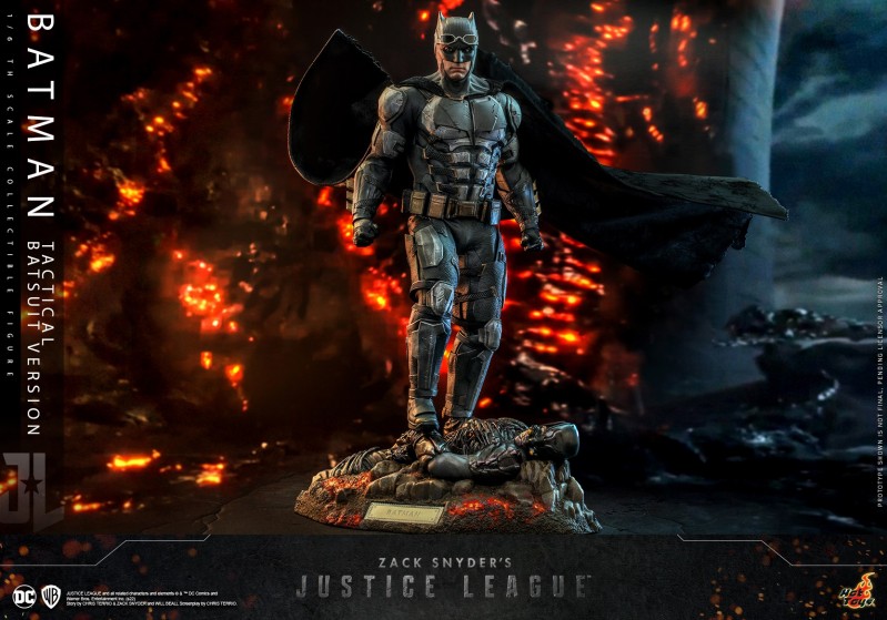 Hot Toys - ZSJL - Batman (Tactical Batsuit) collectible figure_PR12.jpg